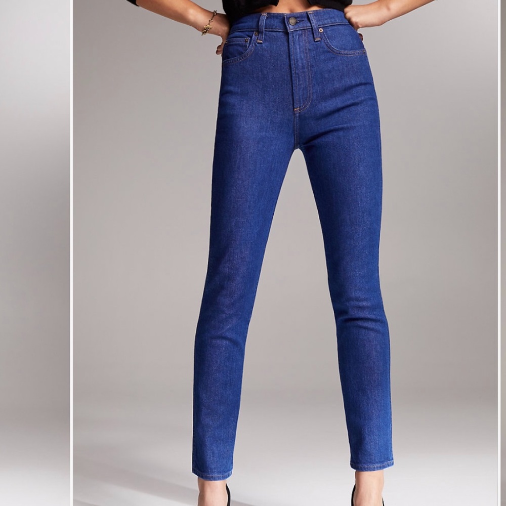 Aritzia High-waisted cigarette jean